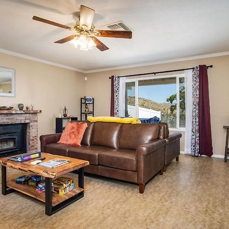 Peaceful Home With Nature Views & Trail Access Yucca Valley Luaran gambar
