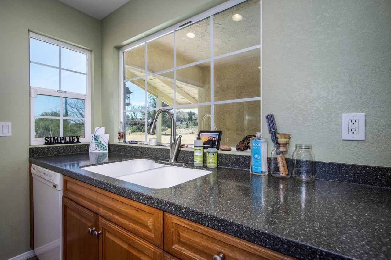 Peaceful Home With Nature Views & Trail Access Yucca Valley Luaran gambar